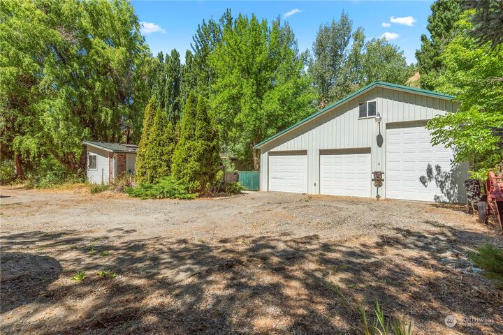 6850 Olalla Canyon Road  Cashmere WA 98815 photo