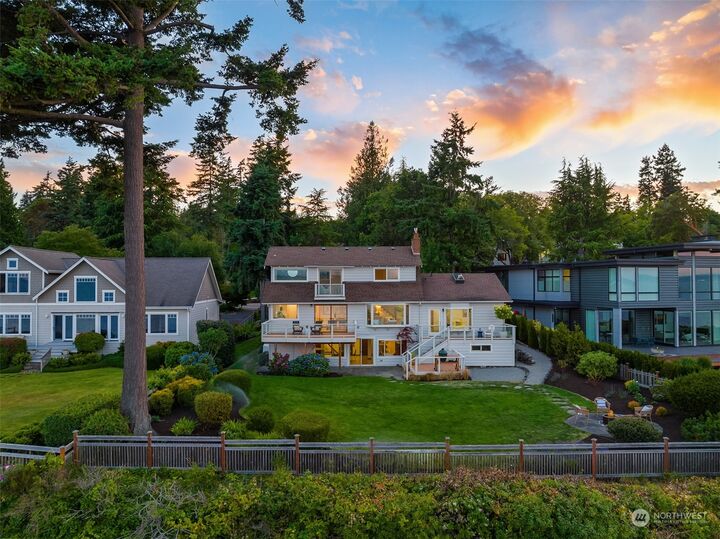 Home for sale in Bainbridge Island 10788 NE Manitou Park Boulevard