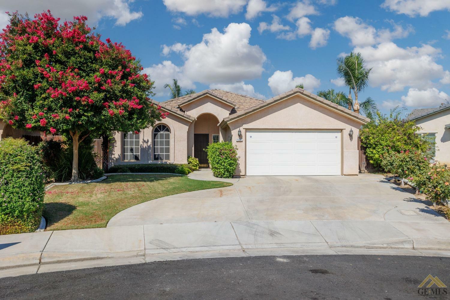 Property Photo:  7307 Glenn Miller Court  CA 93312 