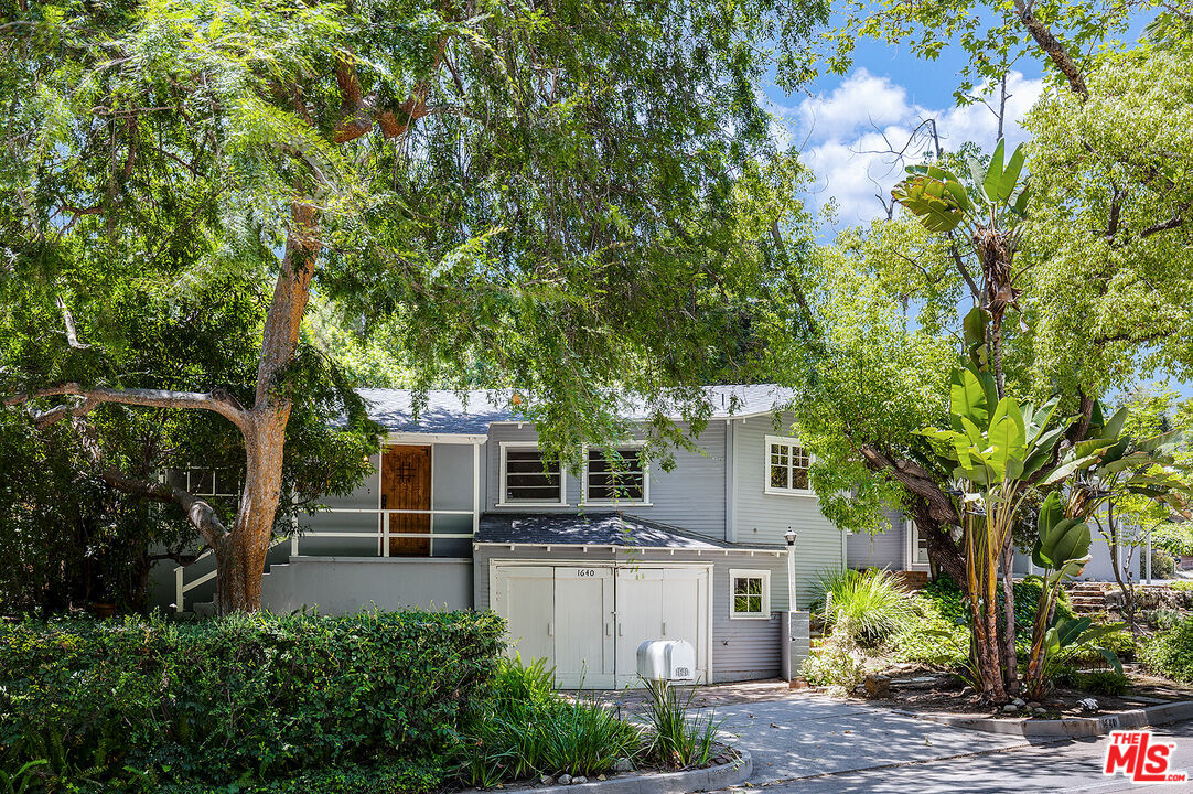 Property Photo: 1640 La Loma Rd CA 91105
