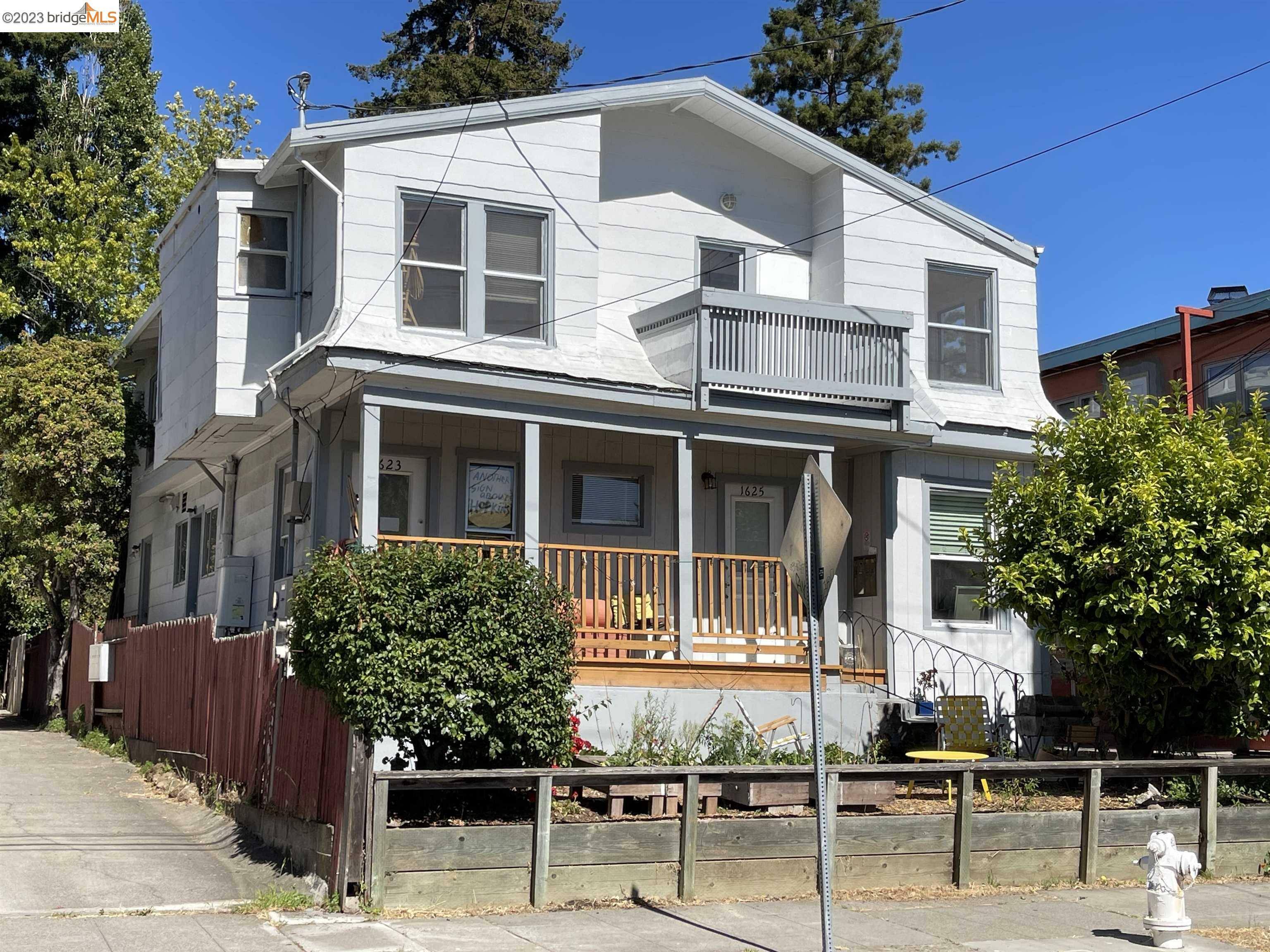 Property Photo:  1623 Grant St  CA 94703 