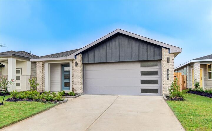 2831 Kennet Manor Drive  Houston TX 77047 photo