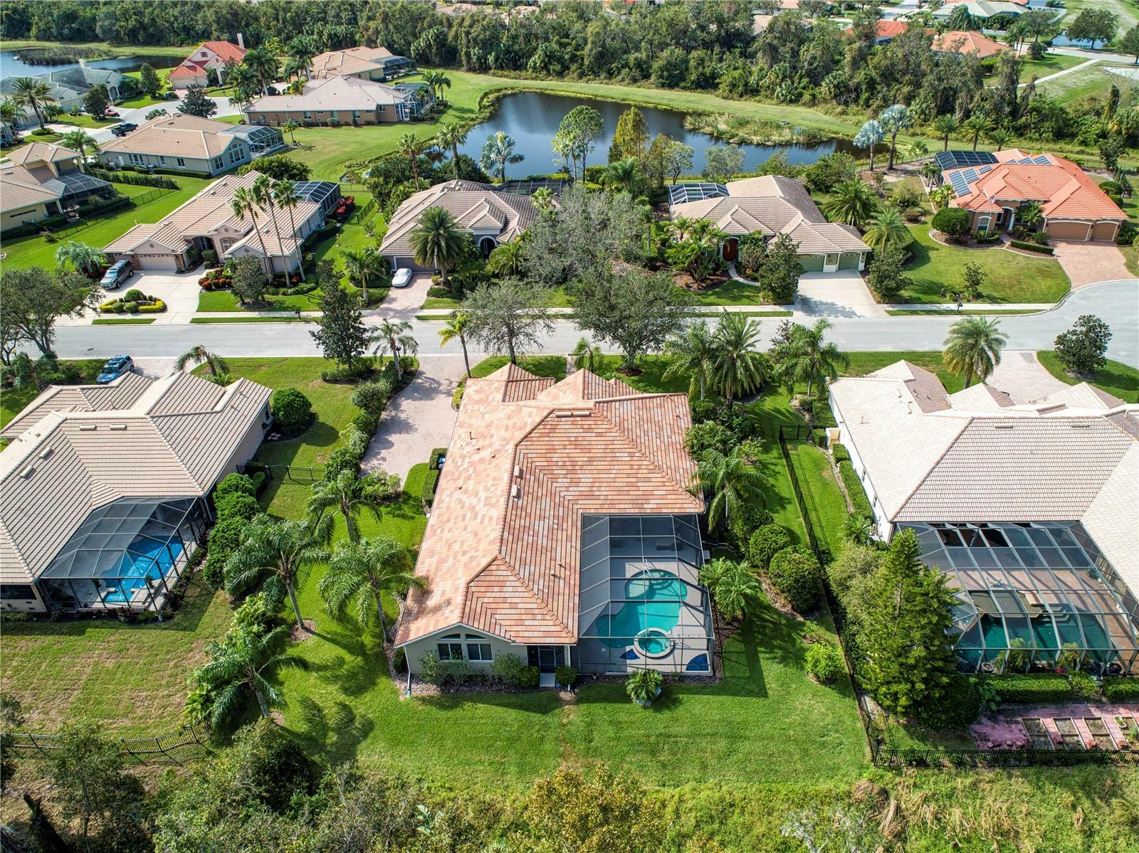 Property Photo: 315 Blackbird Court FL 34212
