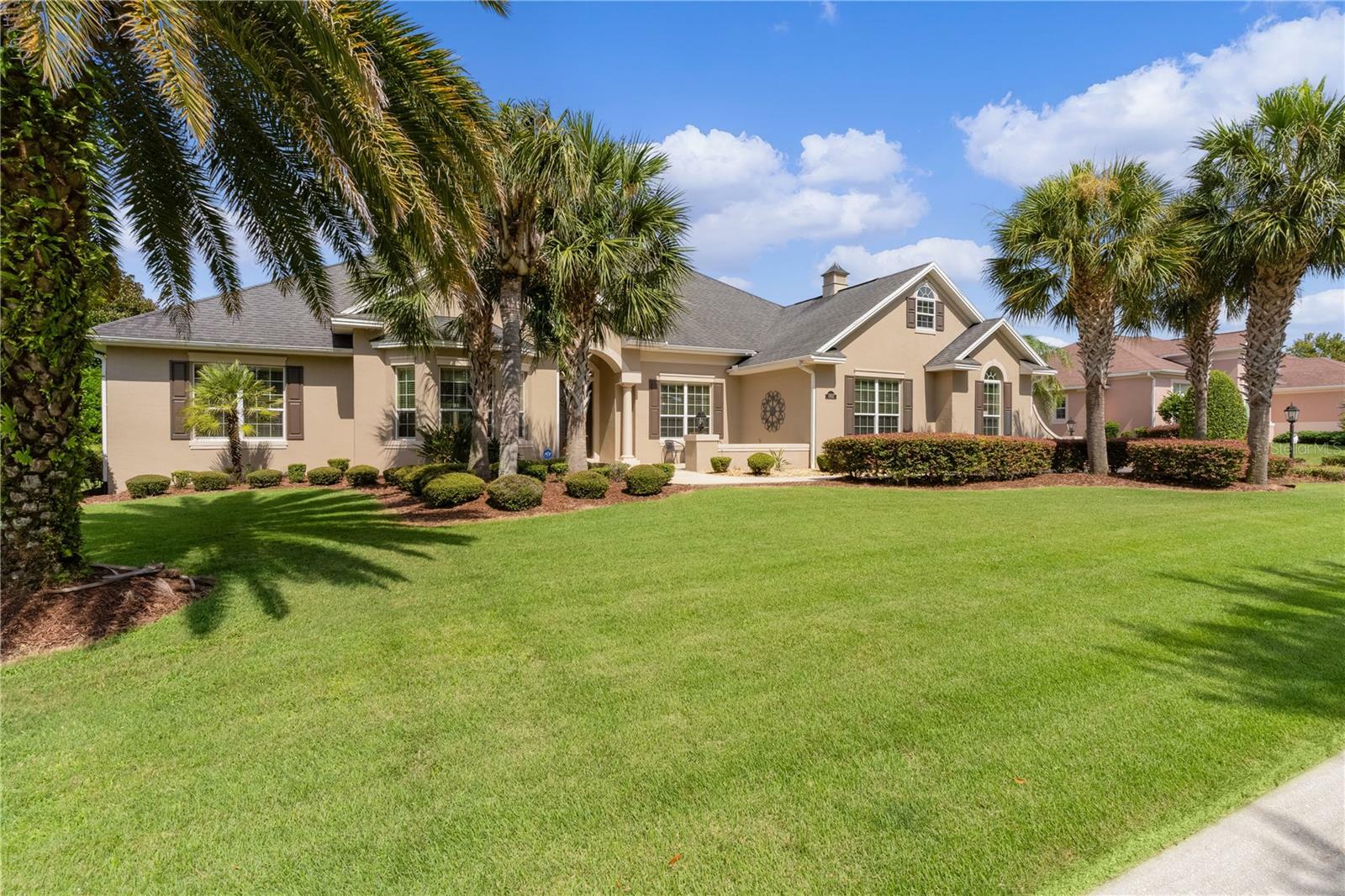 Property Photo:  1102 Lakeview Lane  FL 32162 