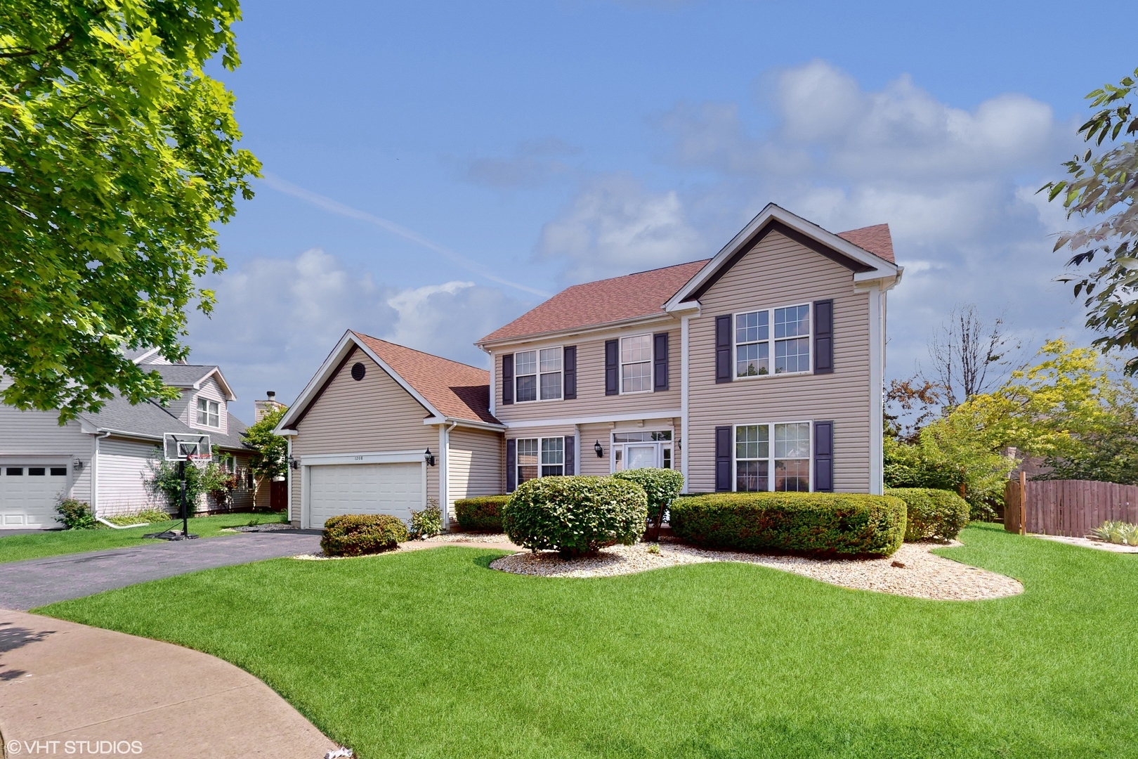 Property Photo:  1208 Amaranth Drive  IL 60564 