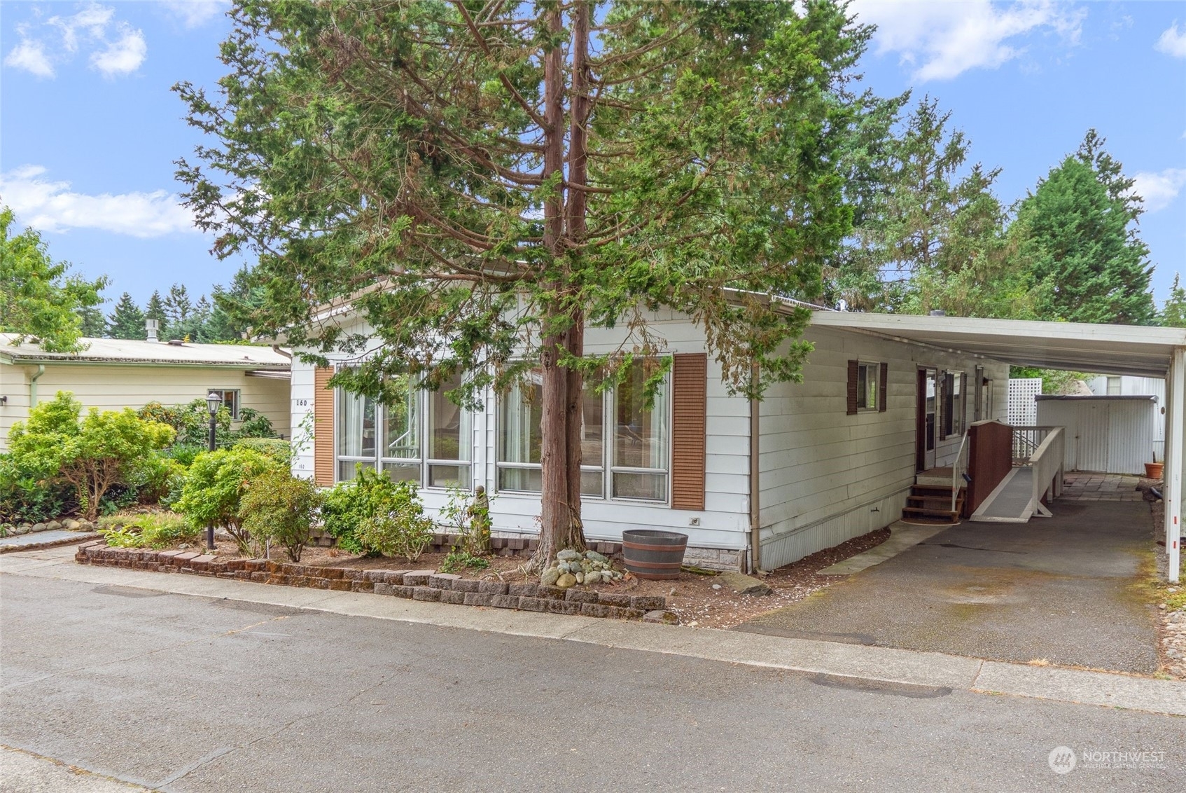 Property Photo:  18425 NE 95th Street 160  WA 98052 