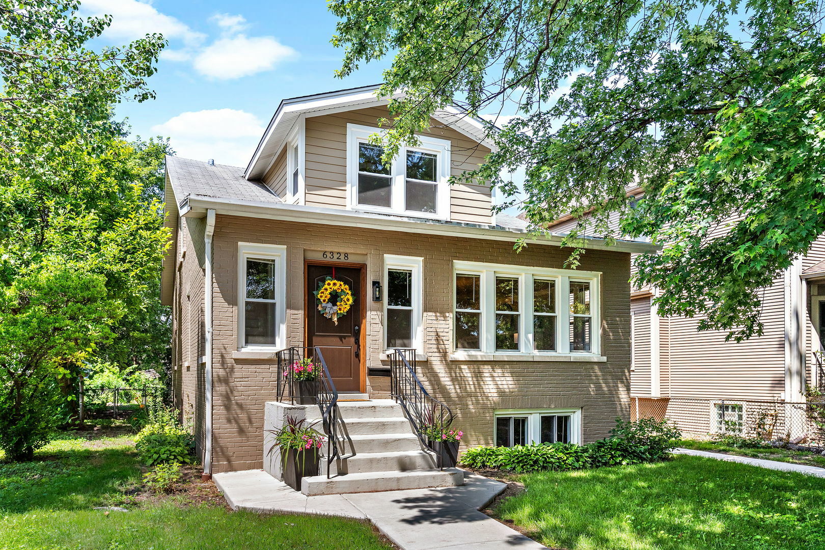Property Photo: 6328 N Sayre Avenue IL 60631