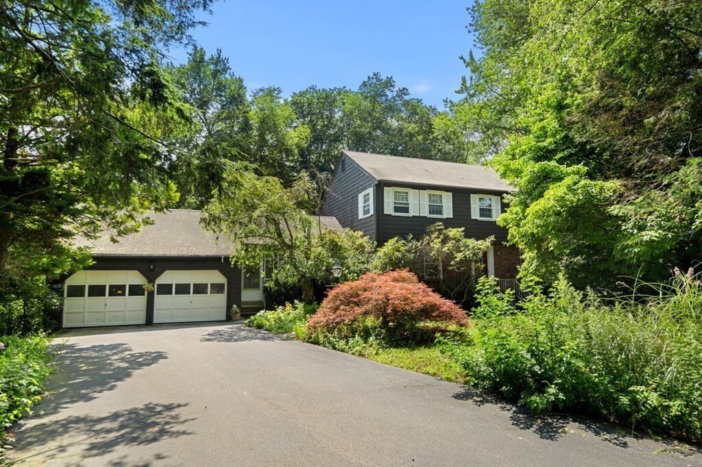 Property Photo: 6 Vinson Cir MA 01890