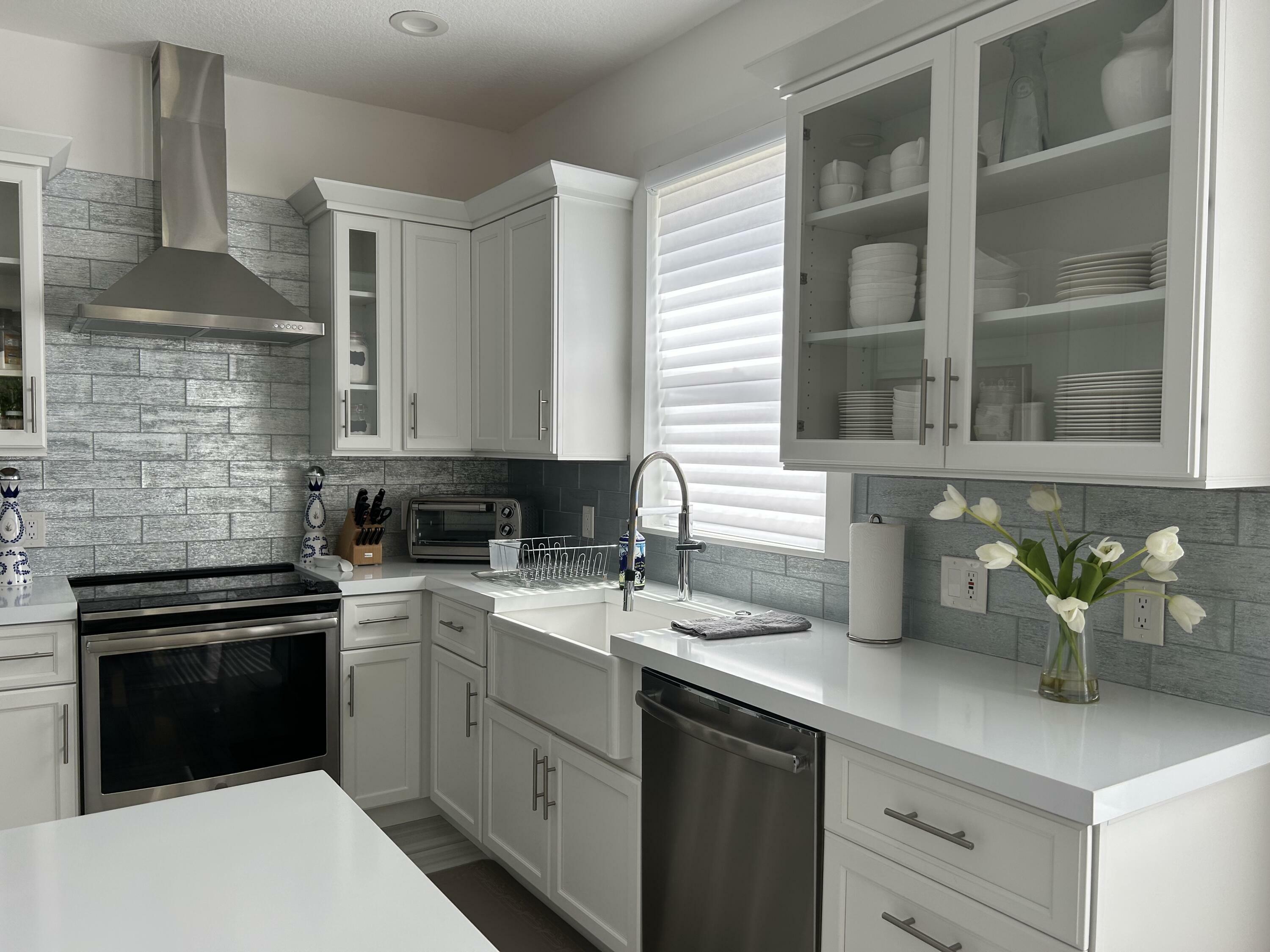 Property Photo: 2404 NW 67th Street FL 33496