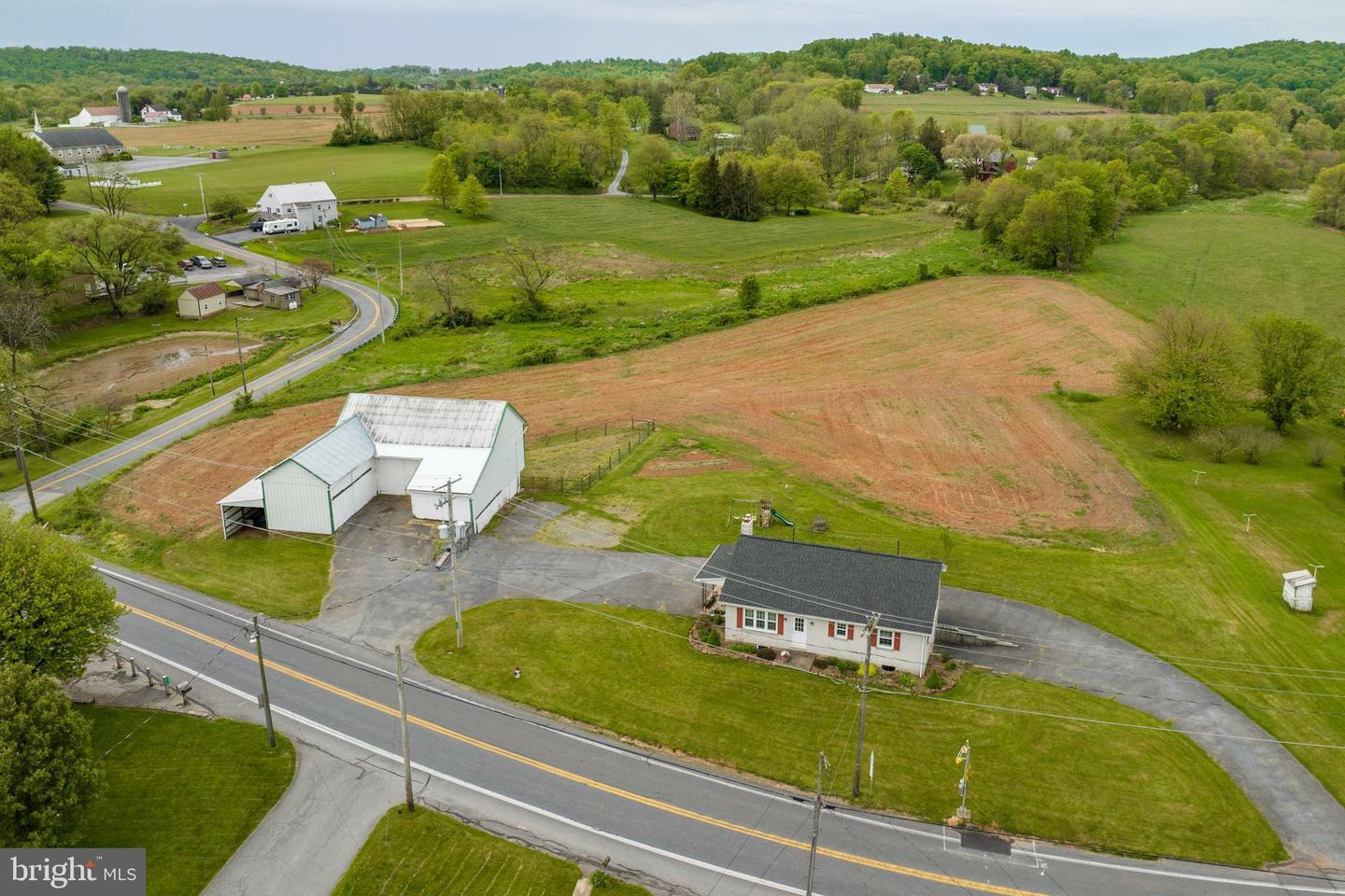 Property Photo:  735 &Amp 745 W Route 897  PA 17569 