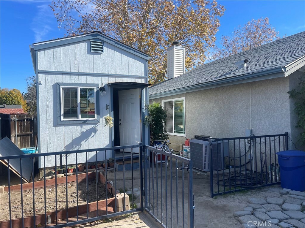 Property Photo:  243 Zolder Street  CA 92544 