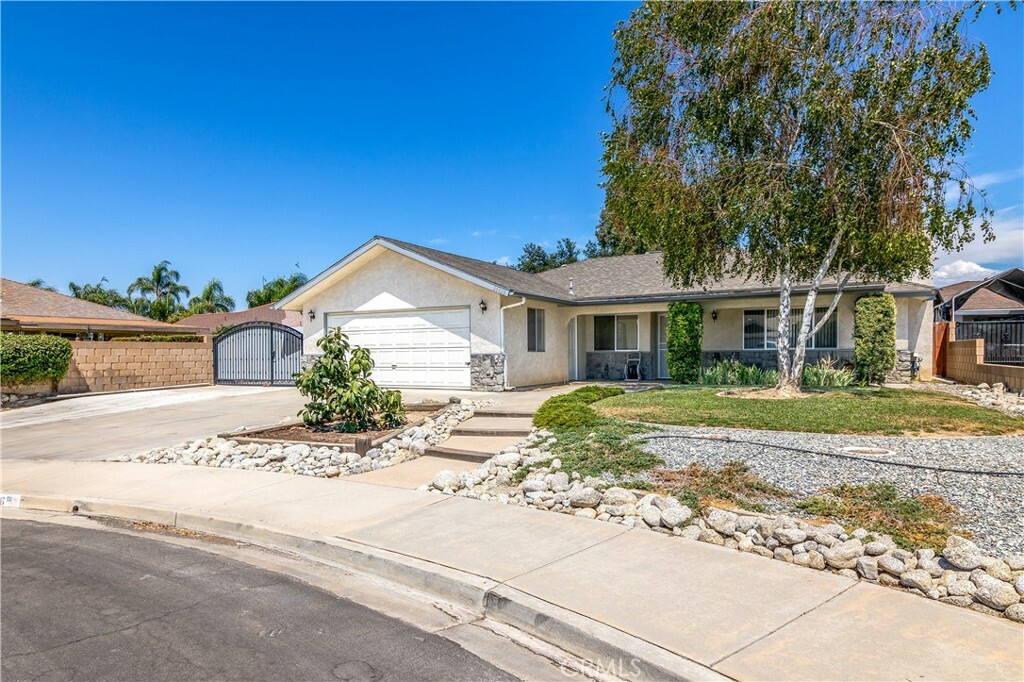 Property Photo:  26926 Jackie Drive  CA 92544 