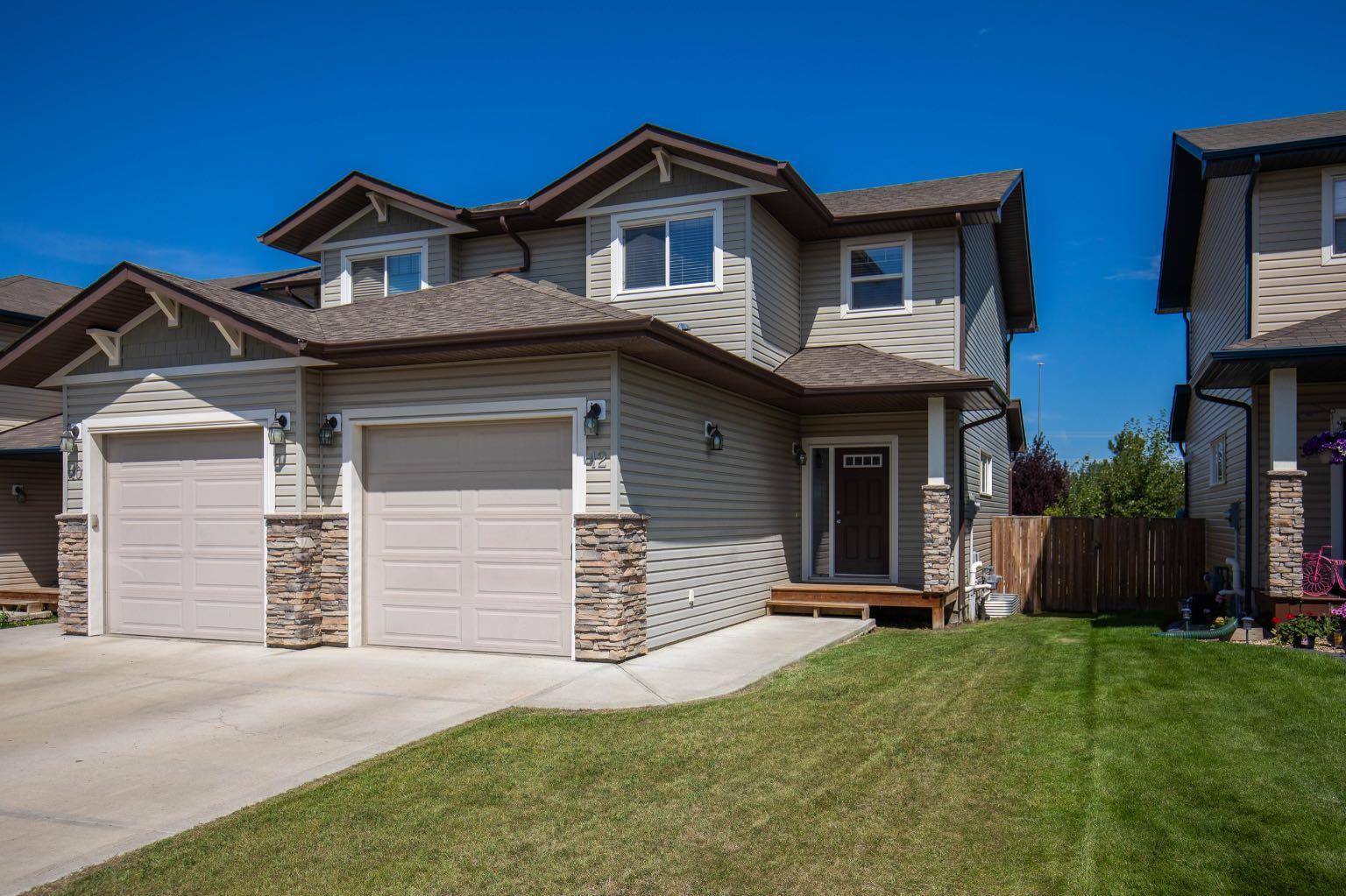 Property Photo: 12 Carlson Place AB T4P 0M3