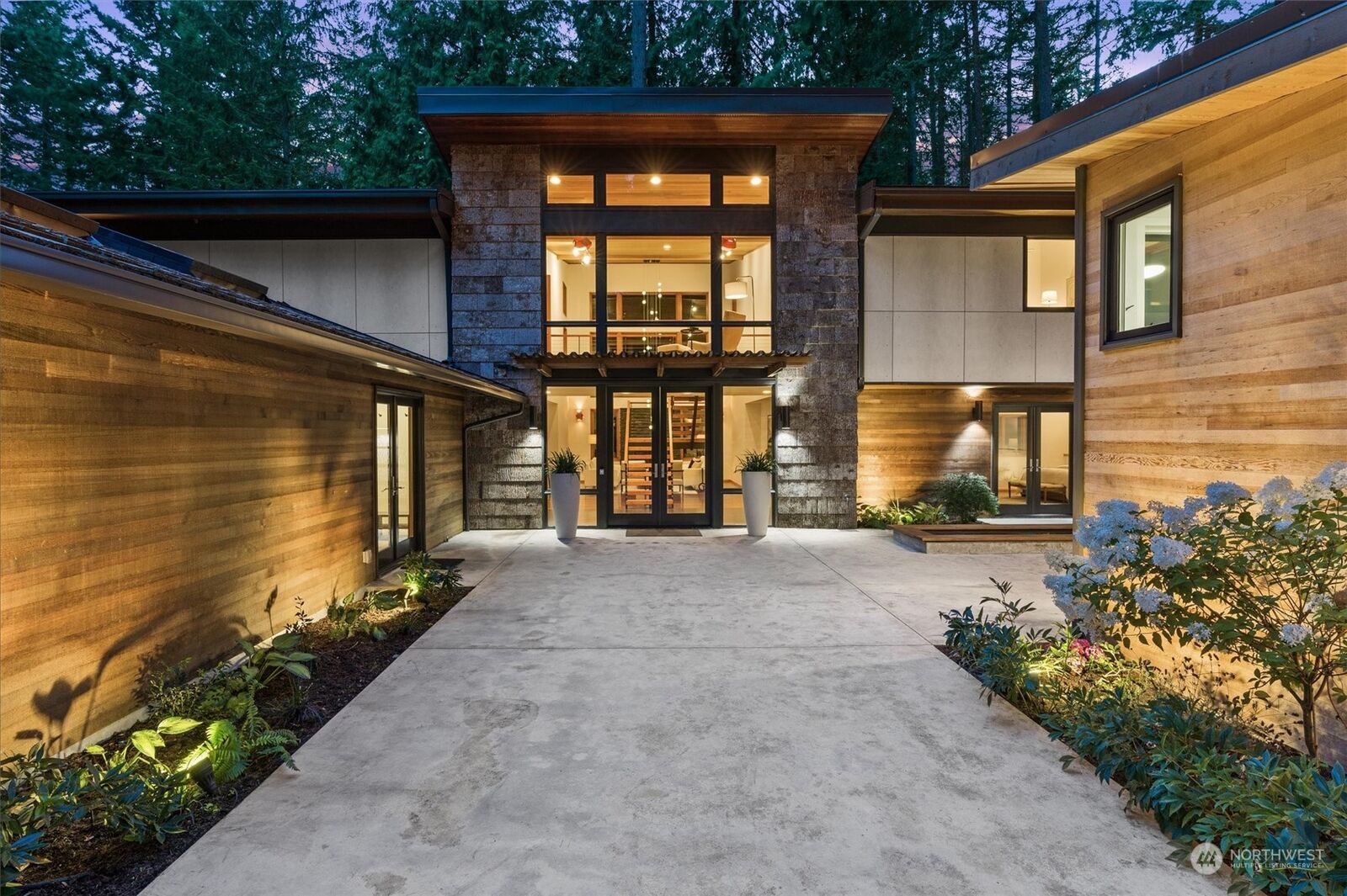 Property Photo:  12741 NE 39th Street  WA 98005 