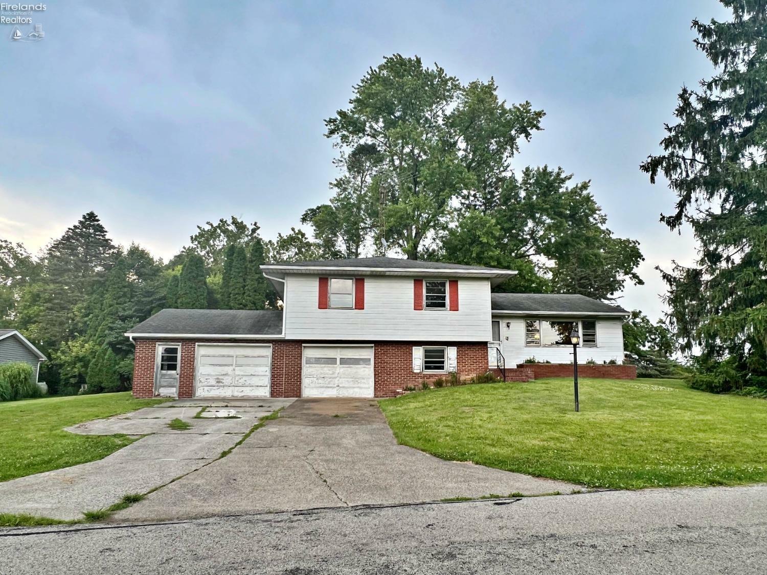 Property Photo:  35 N Township Road 207 Trail  OH 44883 