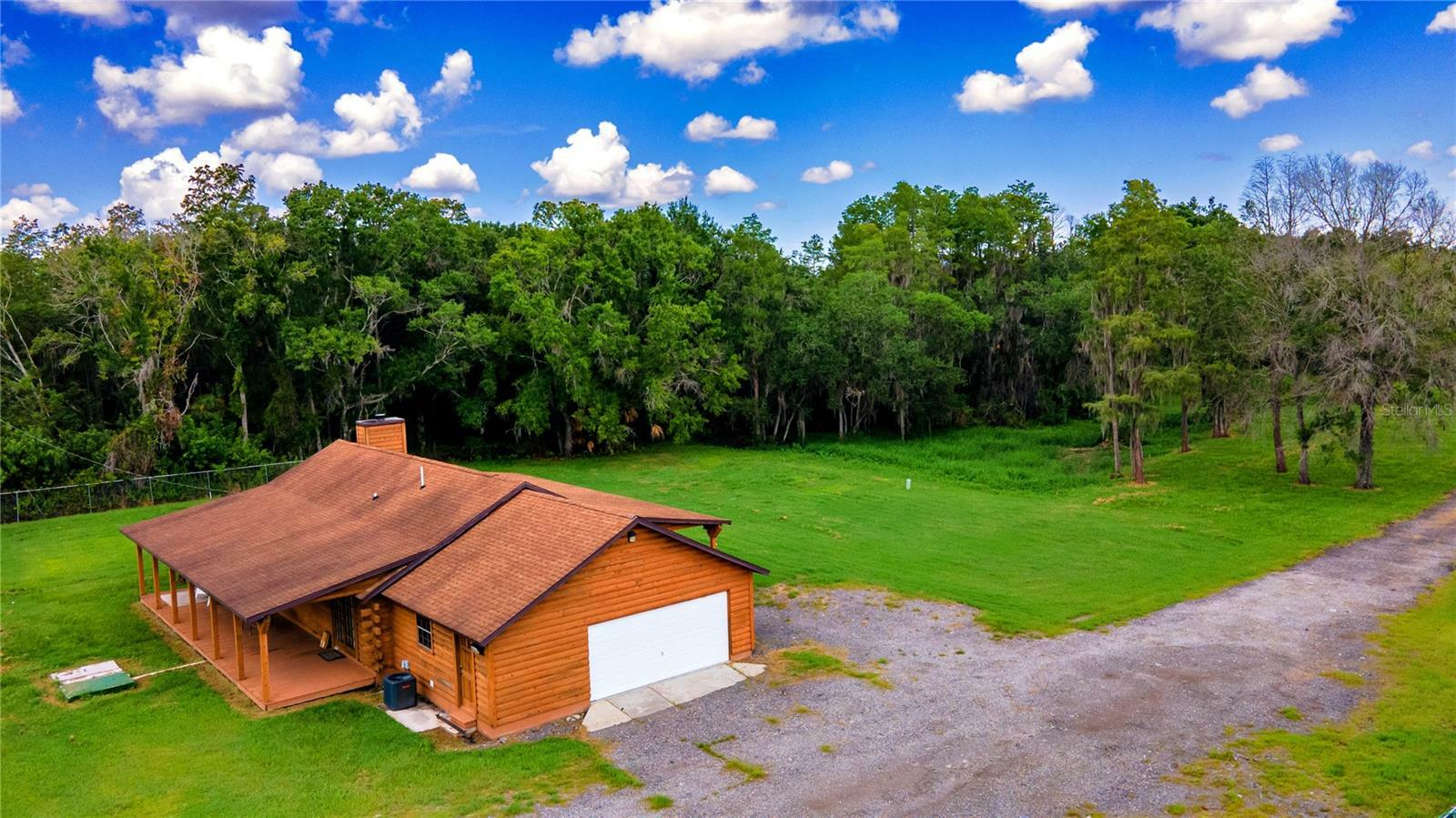 Property Photo:  6108 Lynn Road  FL 33625 