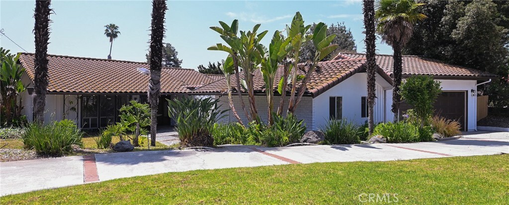 Property Photo:  214 E Las Palmas Drive  CA 92835 