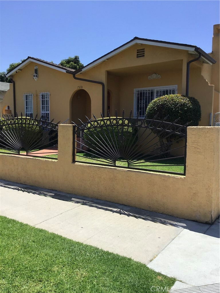 Property Photo: 700 E 76th Place CA 90001