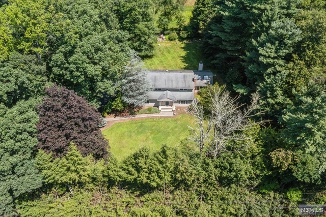Property Photo: 27 Hidden Glen Road NJ 07458
