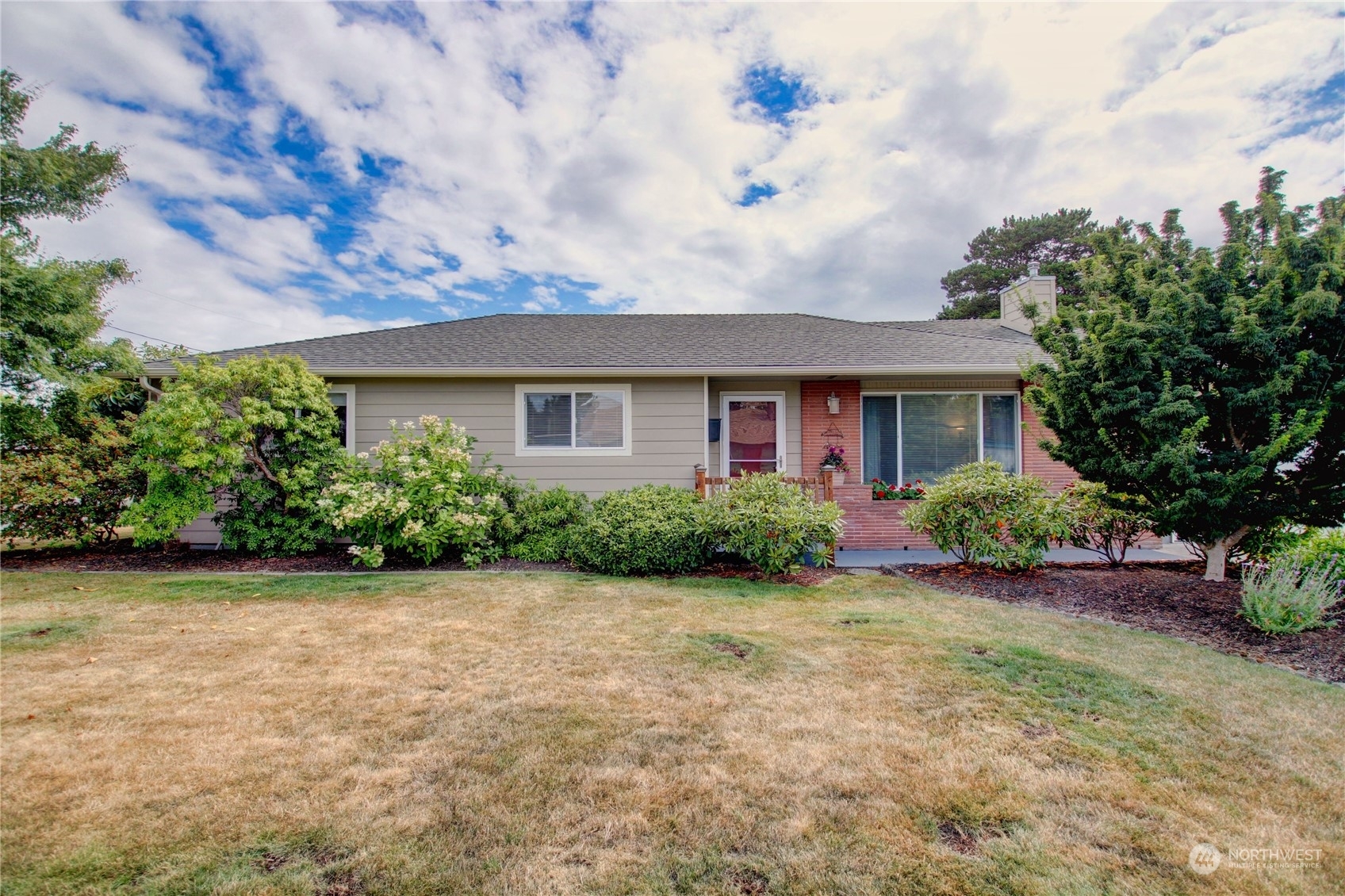 Property Photo:  1512 Shirley Place  WA 98274 