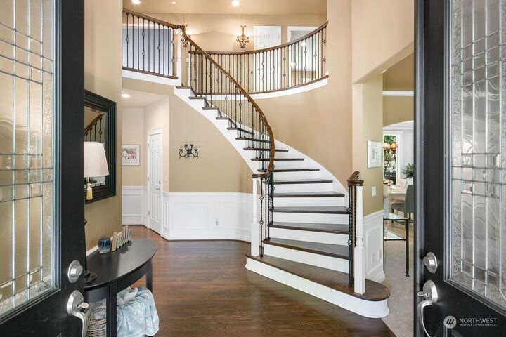 House for sale in Bothell 16454 108th Avenue NE, Bothell, WA 98011