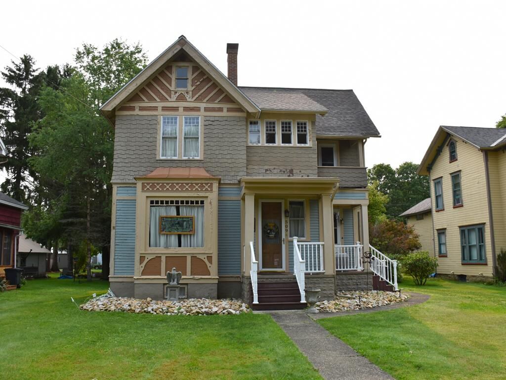 Property Photo: 509 Euclid Avenue PA 16433