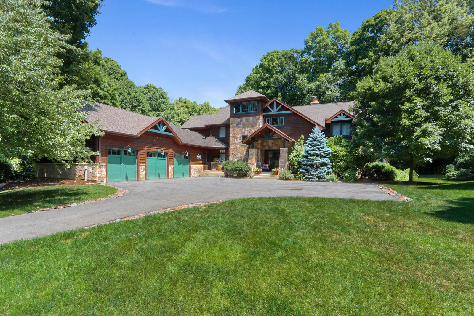 Property Photo:  W4499 S Lakeshore Dr  WI 53147 