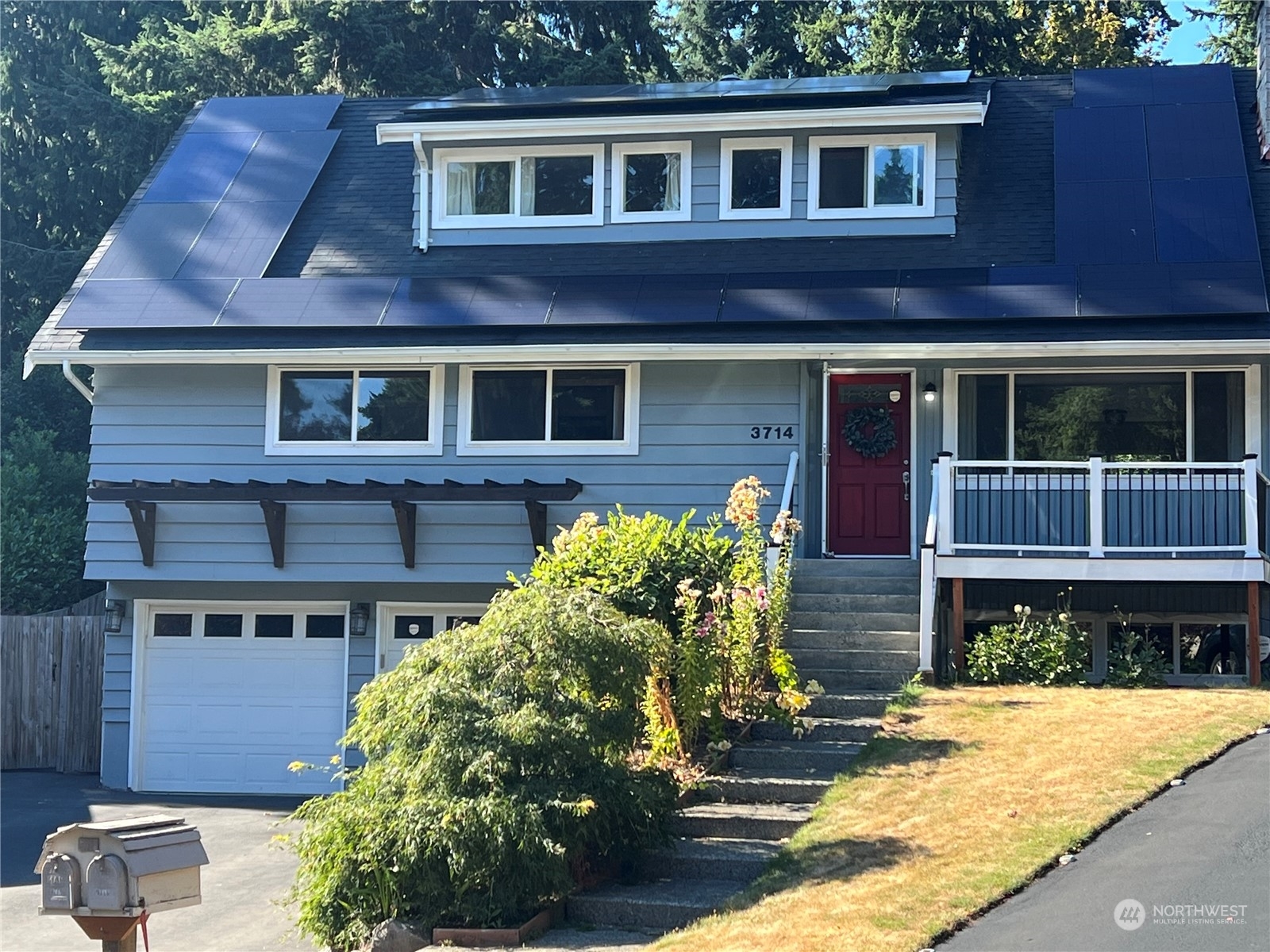 Property Photo: 3714 NE 192nd Street WA 98155