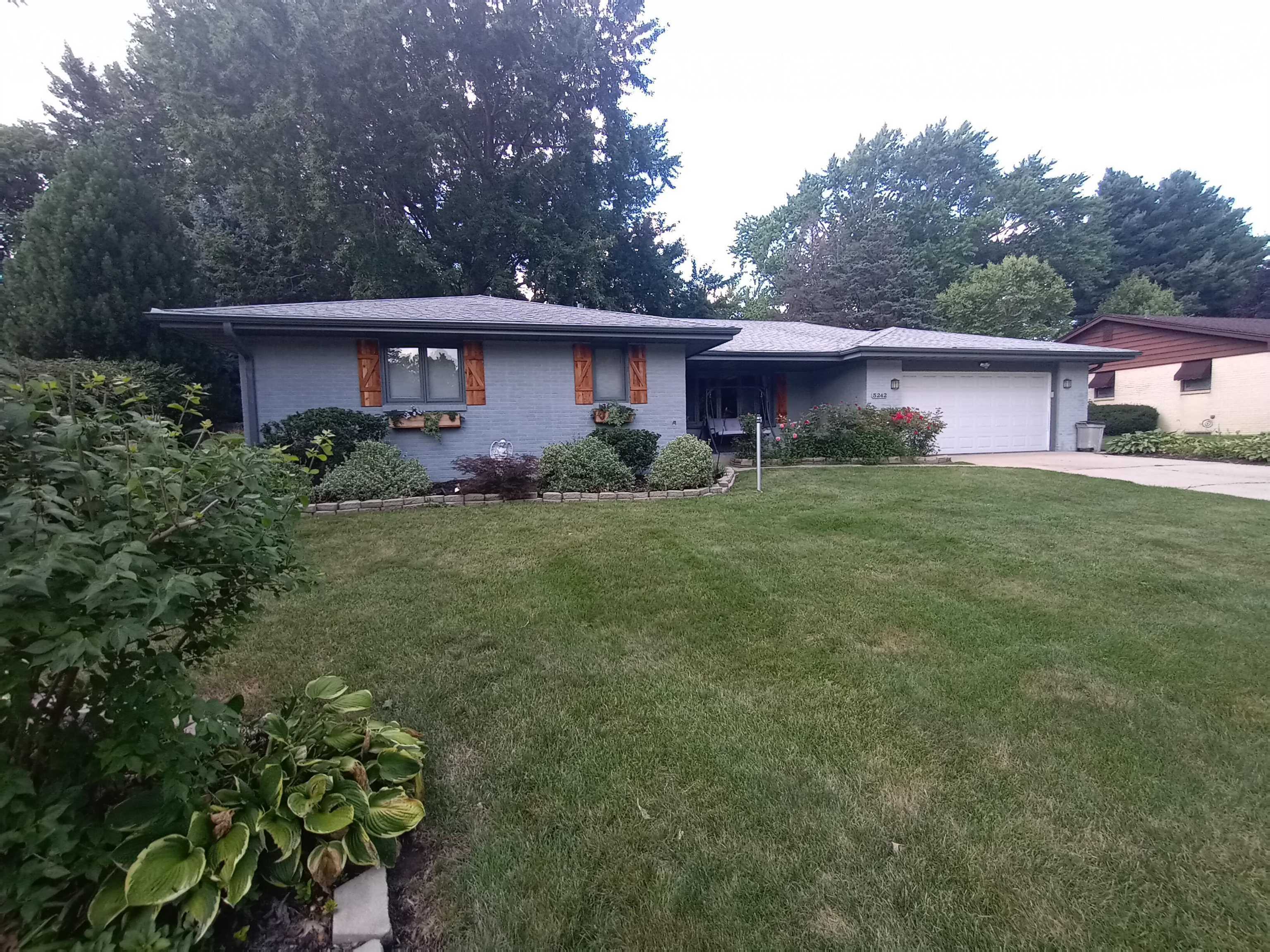 Property Photo:  5242 Brookview Road  IL 61107 