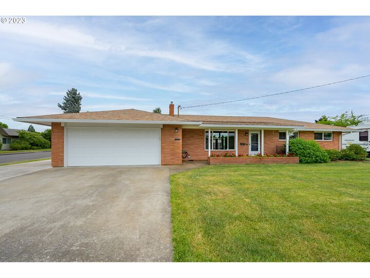 553 NW 18th Pl  McMinnville OR 97128 photo