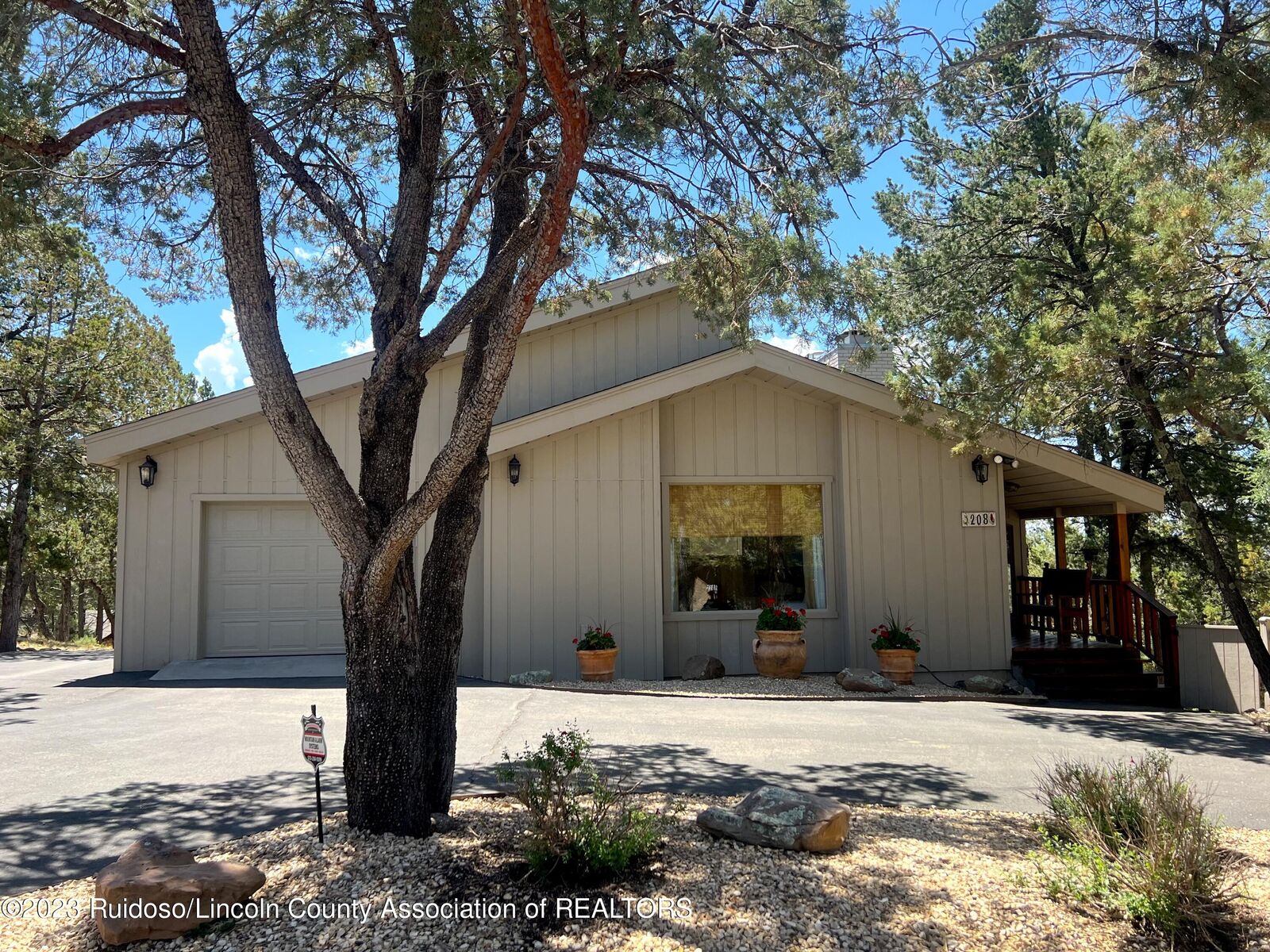 Property Photo:  208 Granite Drive  NM 88345 