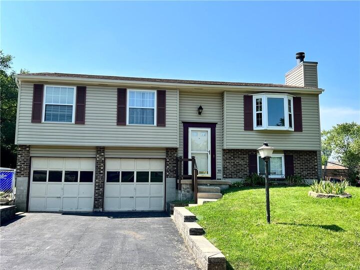 5924 Pine Glen Lane  Dayton OH 45424 photo