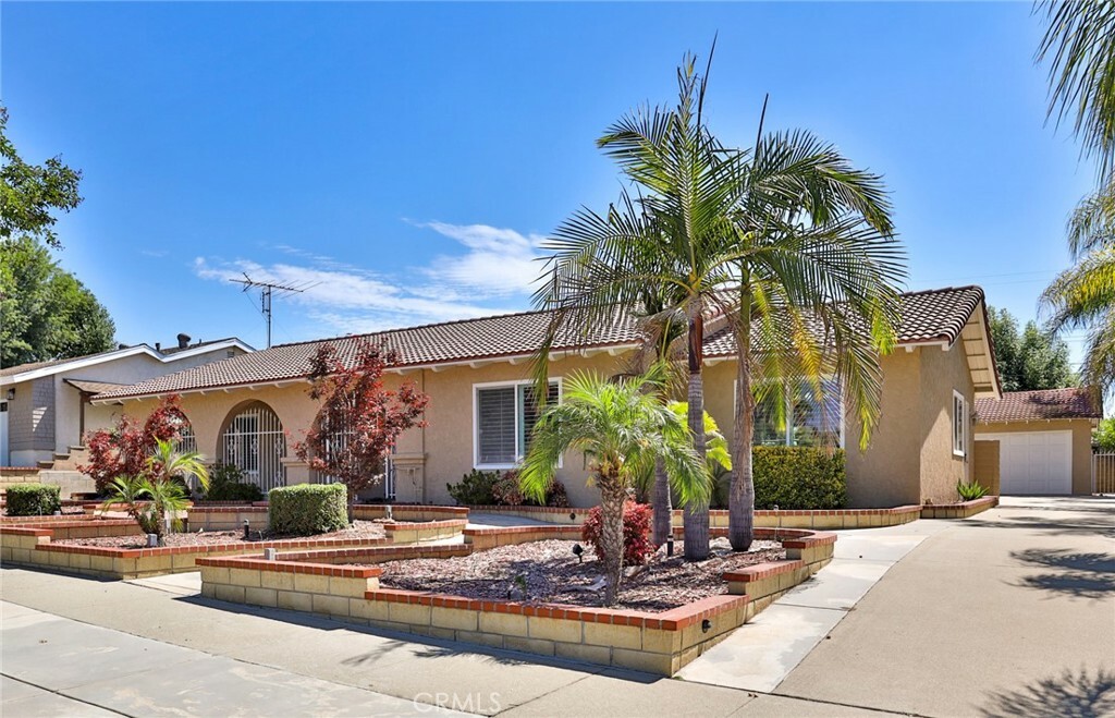 1478 N Victoria Avenue  Upland CA 91786 photo