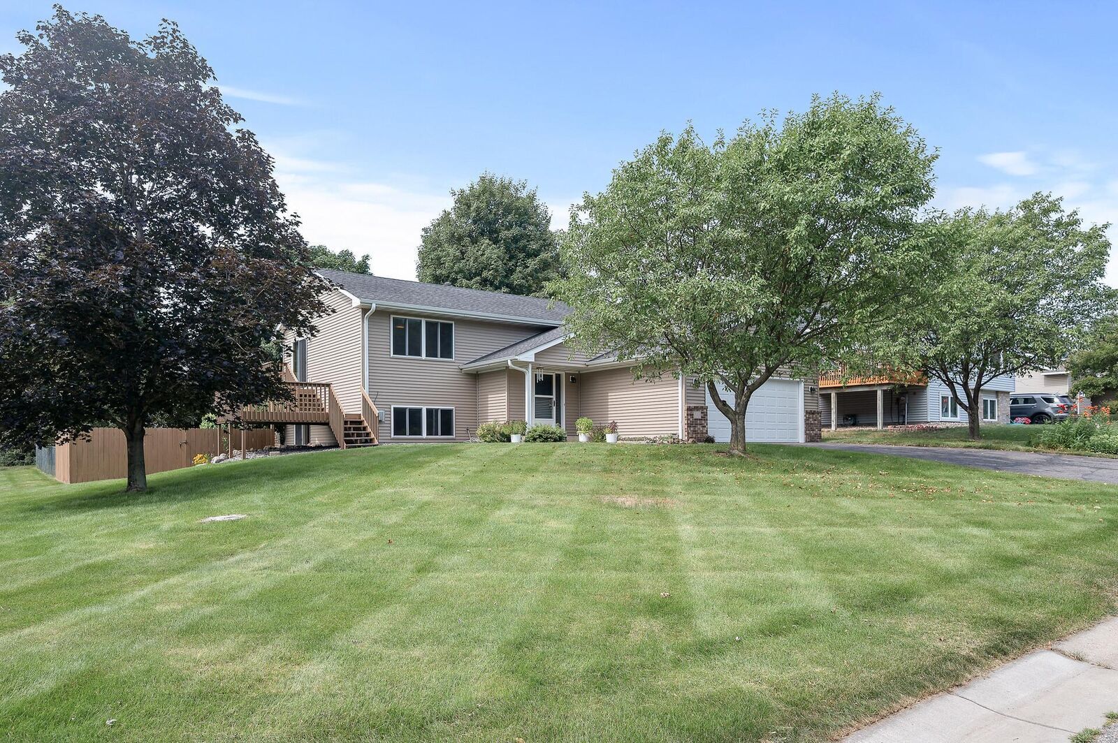 Property Photo:  900 7th Street  MN 55352 