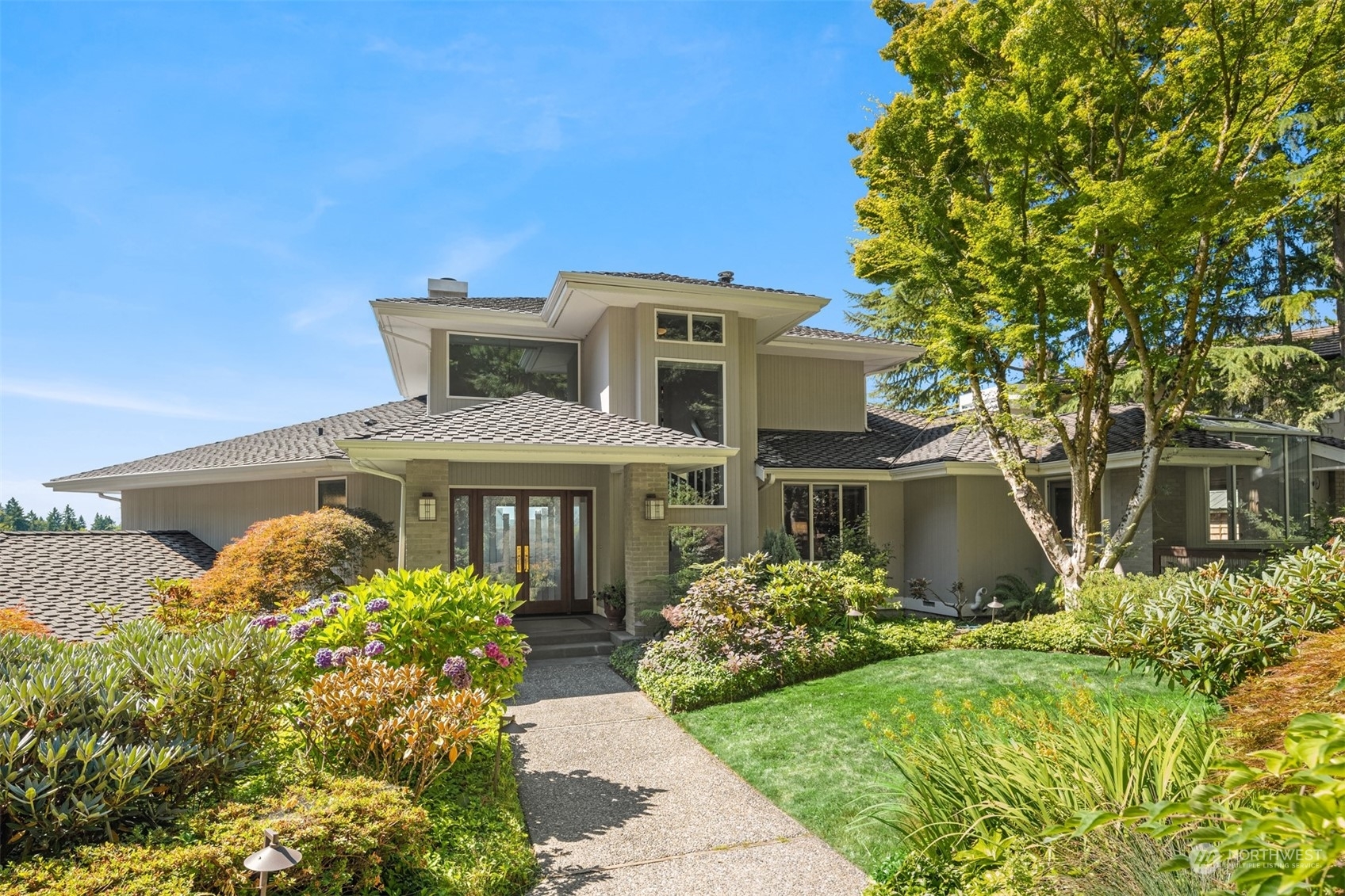 Property Photo: 6332 NE 138th Place WA 98034