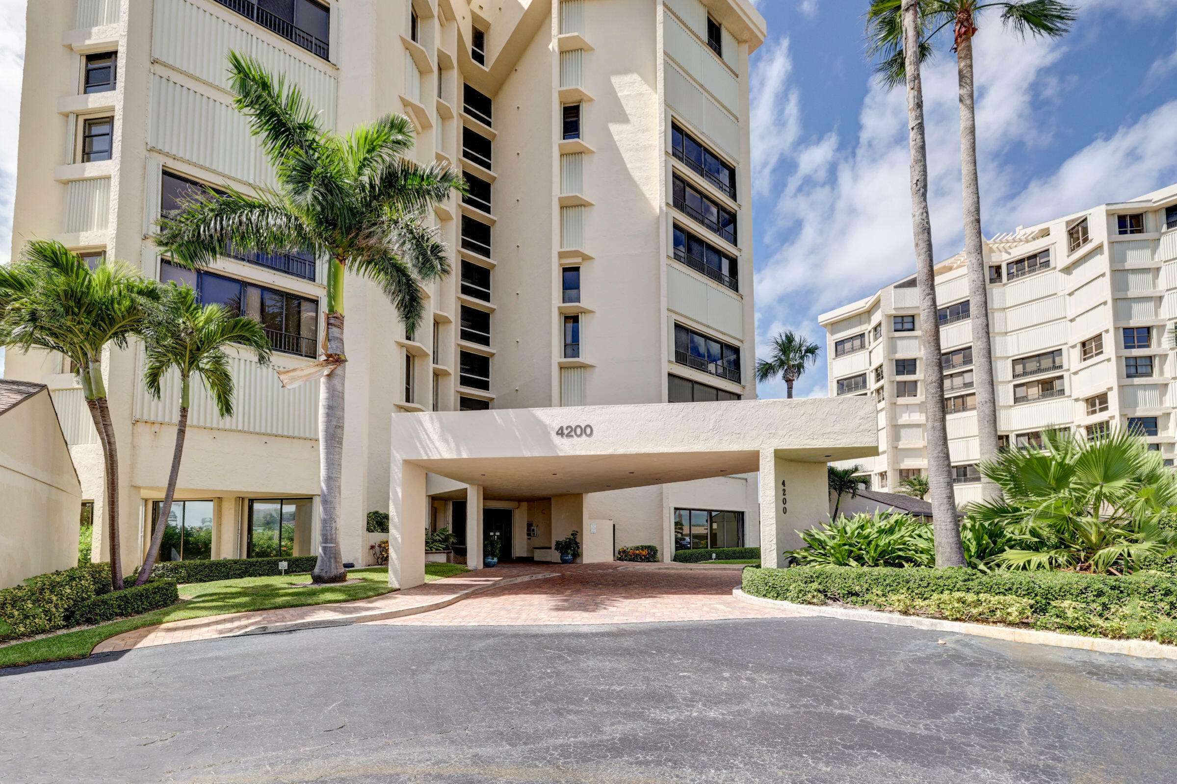 Property Photo:  2400 S Ocean Drive 4263  FL 34949 