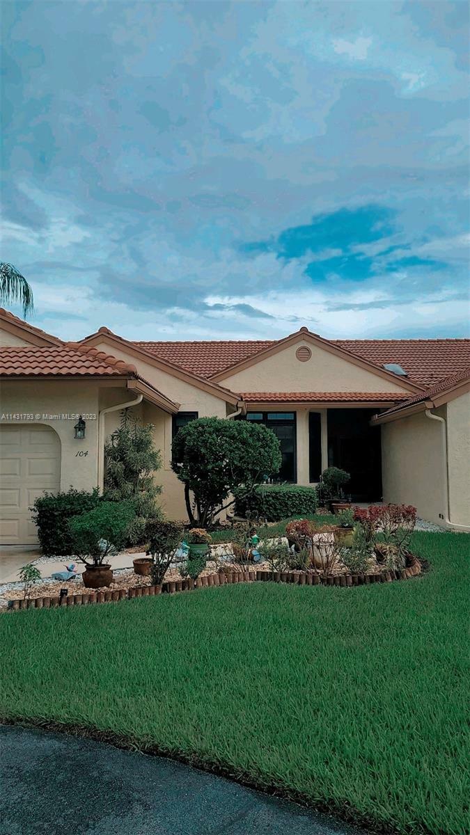 Property Photo: 8284 Waterline Dr 104 FL 33472