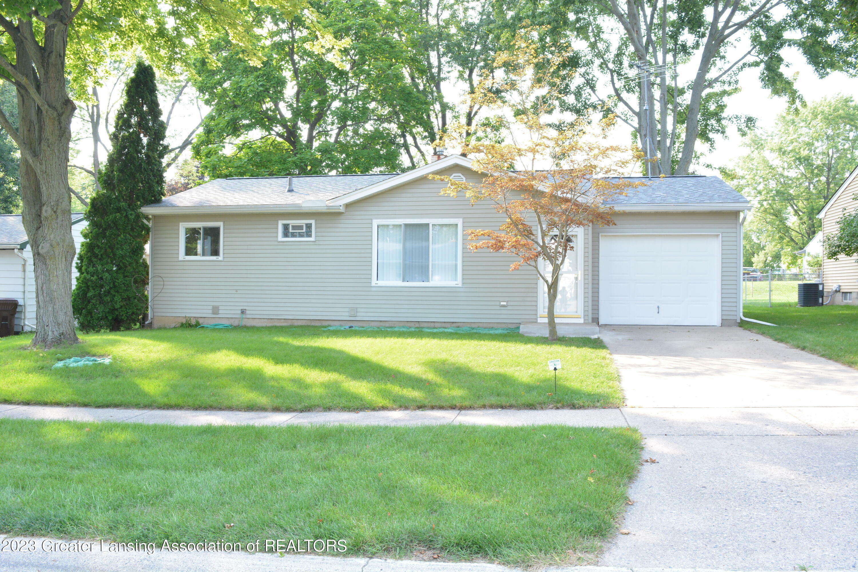 Property Photo:  4364 Willesdon Avenue  MI 48842 