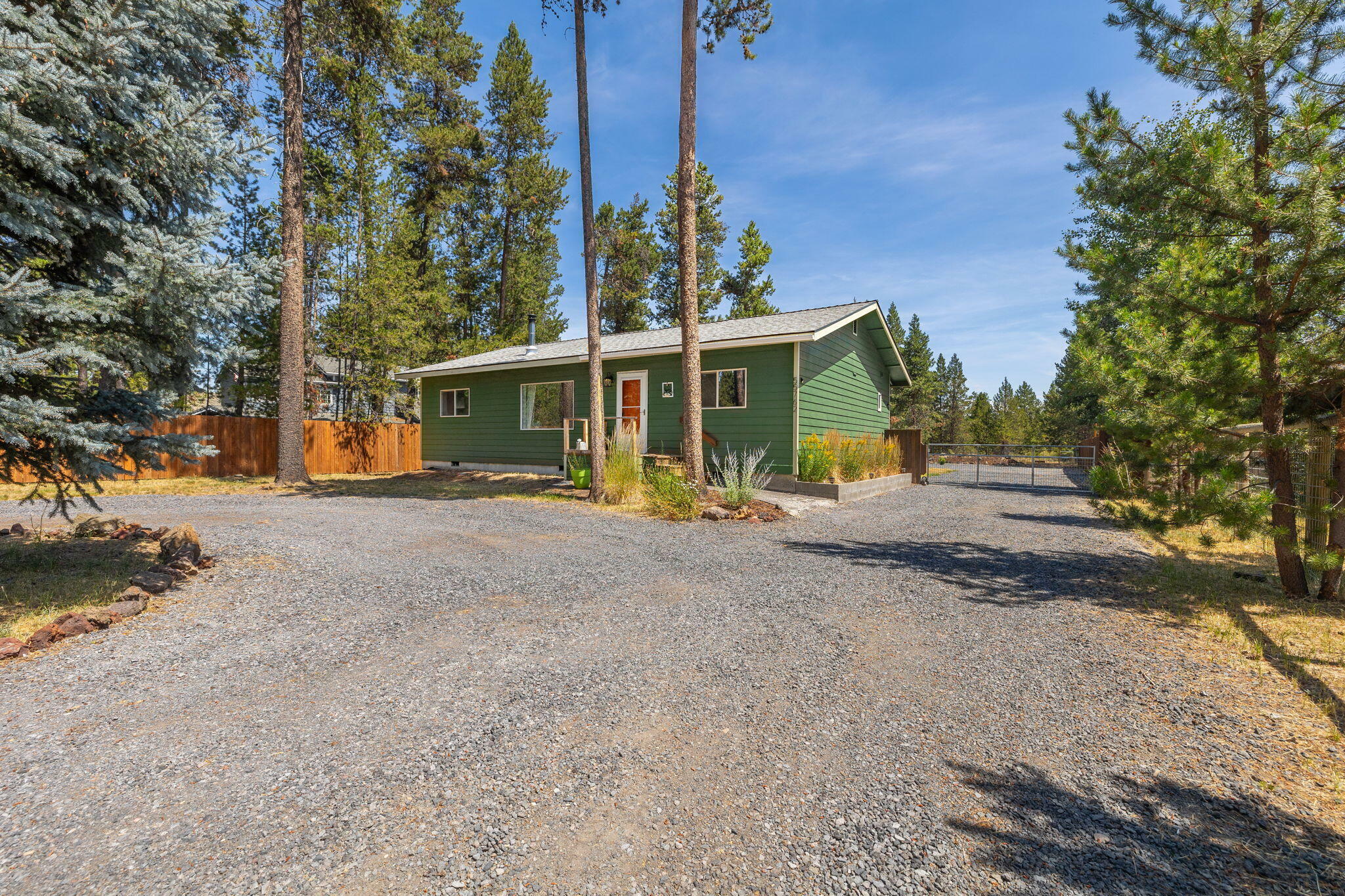 Property Photo:  55762 Snow Goose Road  OR 97707 