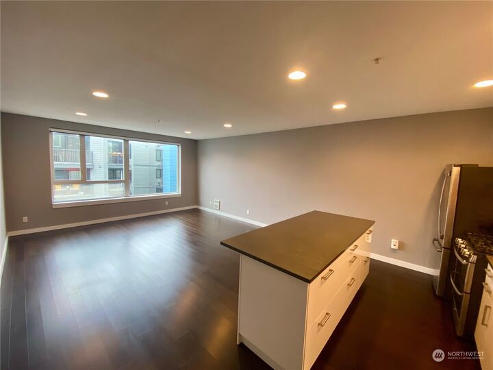 Property Photo:  66 Bell Street 34  WA 98121 
