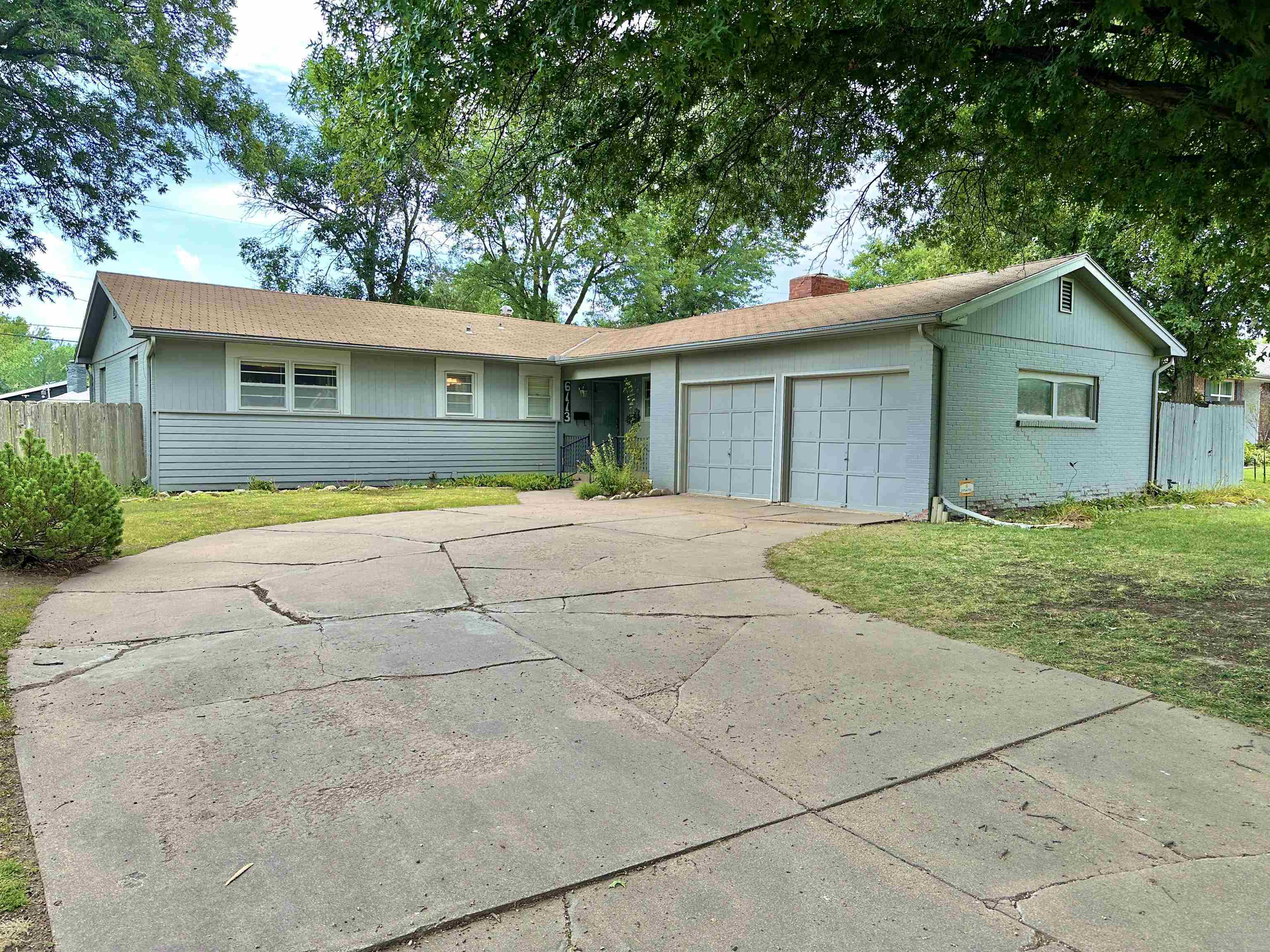 Property Photo:  6113 E 12th St N  KS 67208 