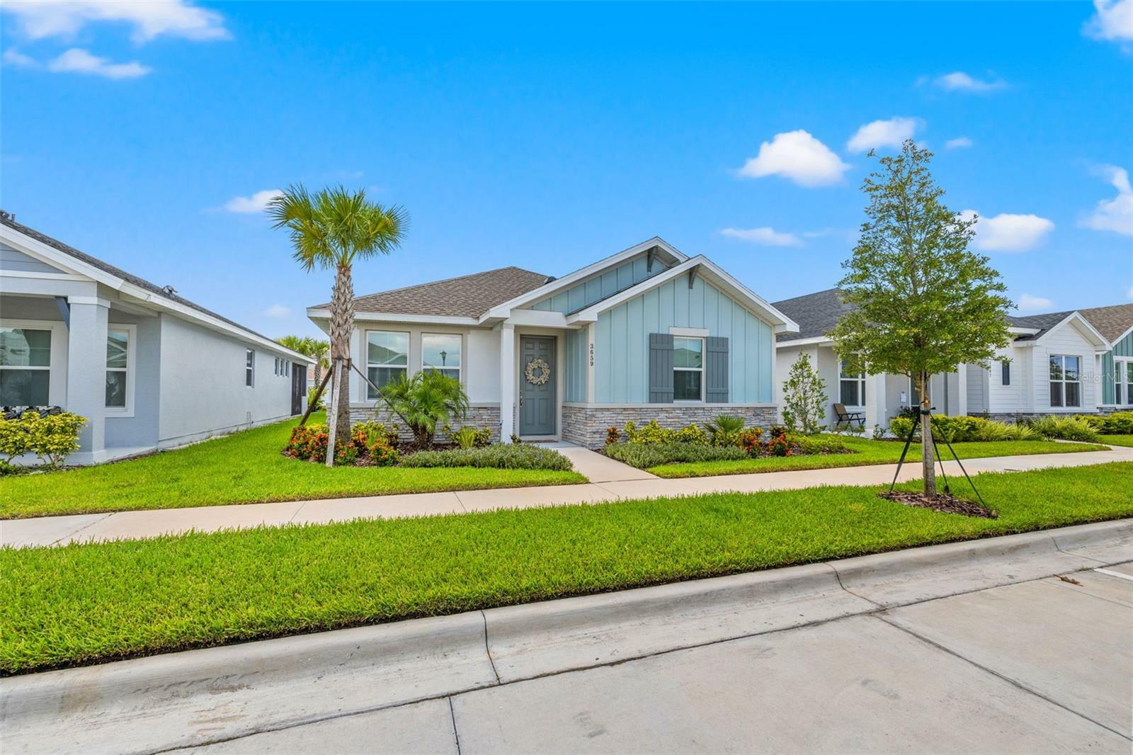 Property Photo:  3659 Persimmon Park Drive  FL 33543 