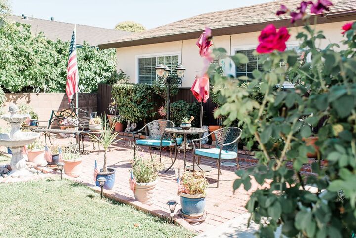 Property Photo: 1074 Dorothy Court CA 93446