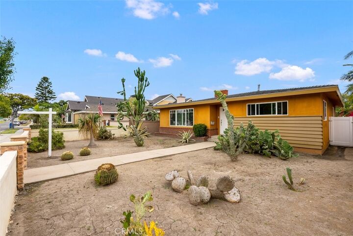 Property Photo:  1740 Main Street  CA 92648