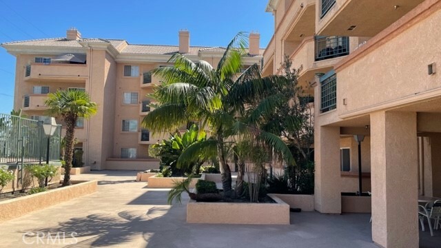Property Photo: 11410 Brookshire Avenue 202 CA 90241