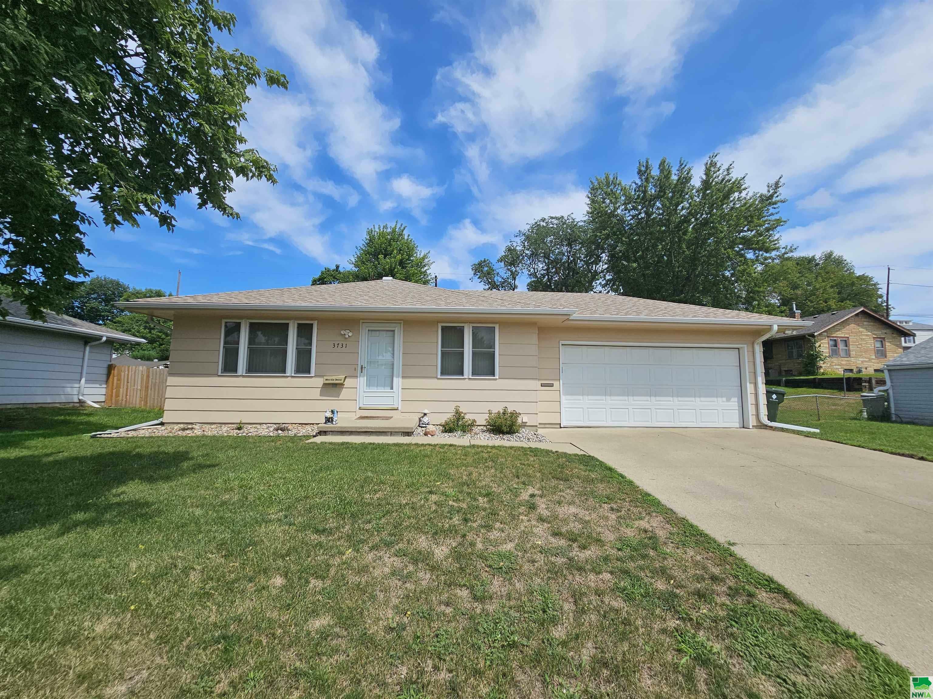 Property Photo:  3731 Glenn Ave.  IA 51106 