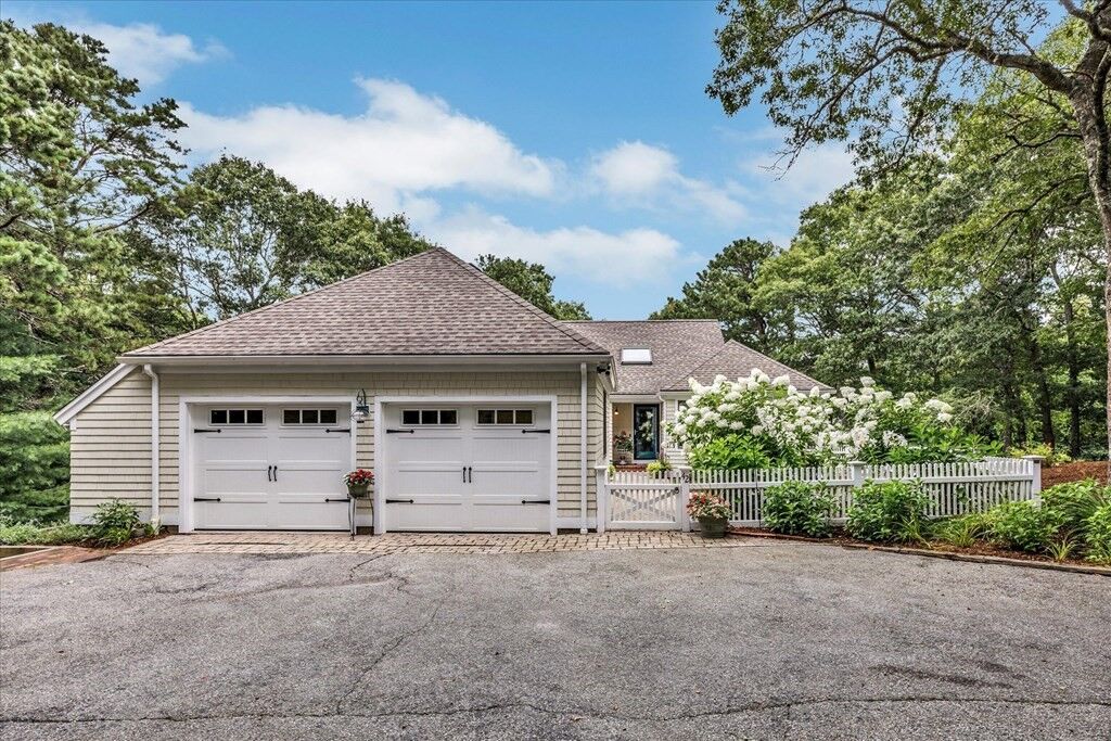 Property Photo:  42 Wood Rd  MA 02649 