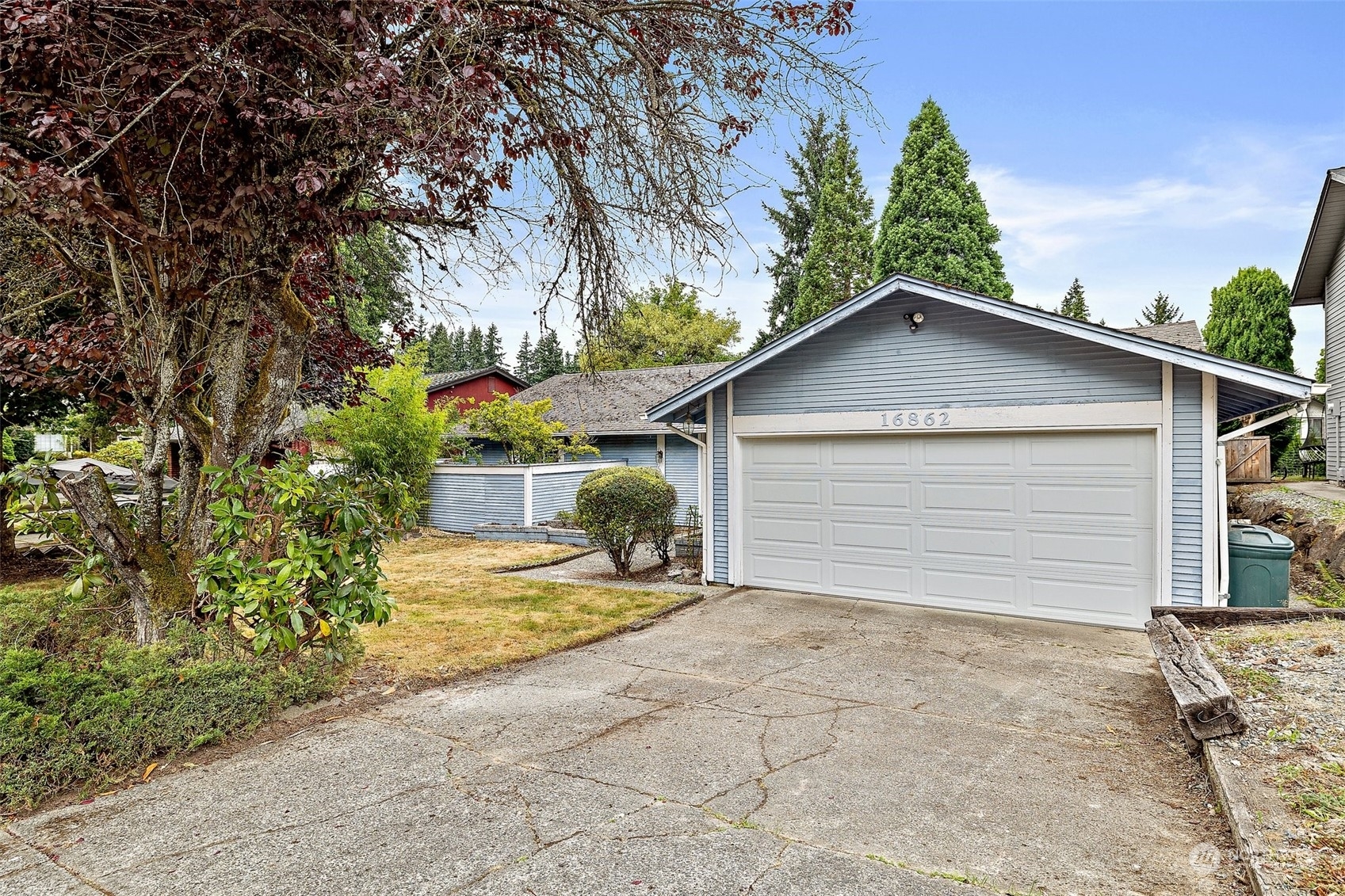 Property Photo:  16862 NE 24th Place  WA 98008 