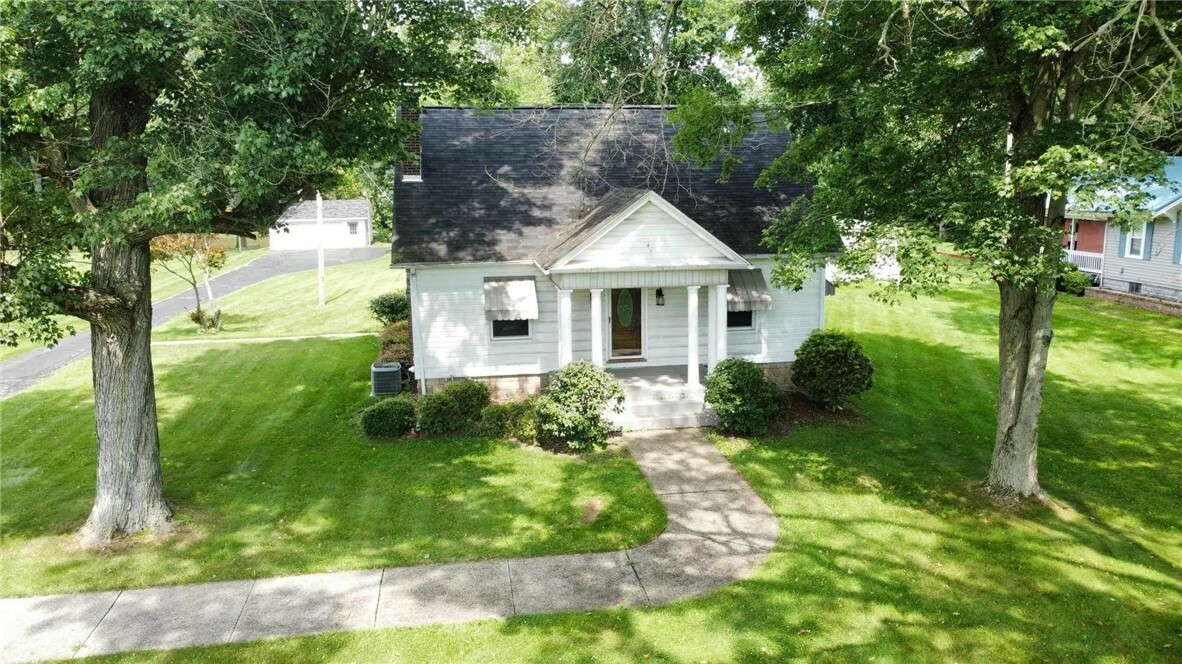 Property Photo: 229 Country Club Dr PA 16117