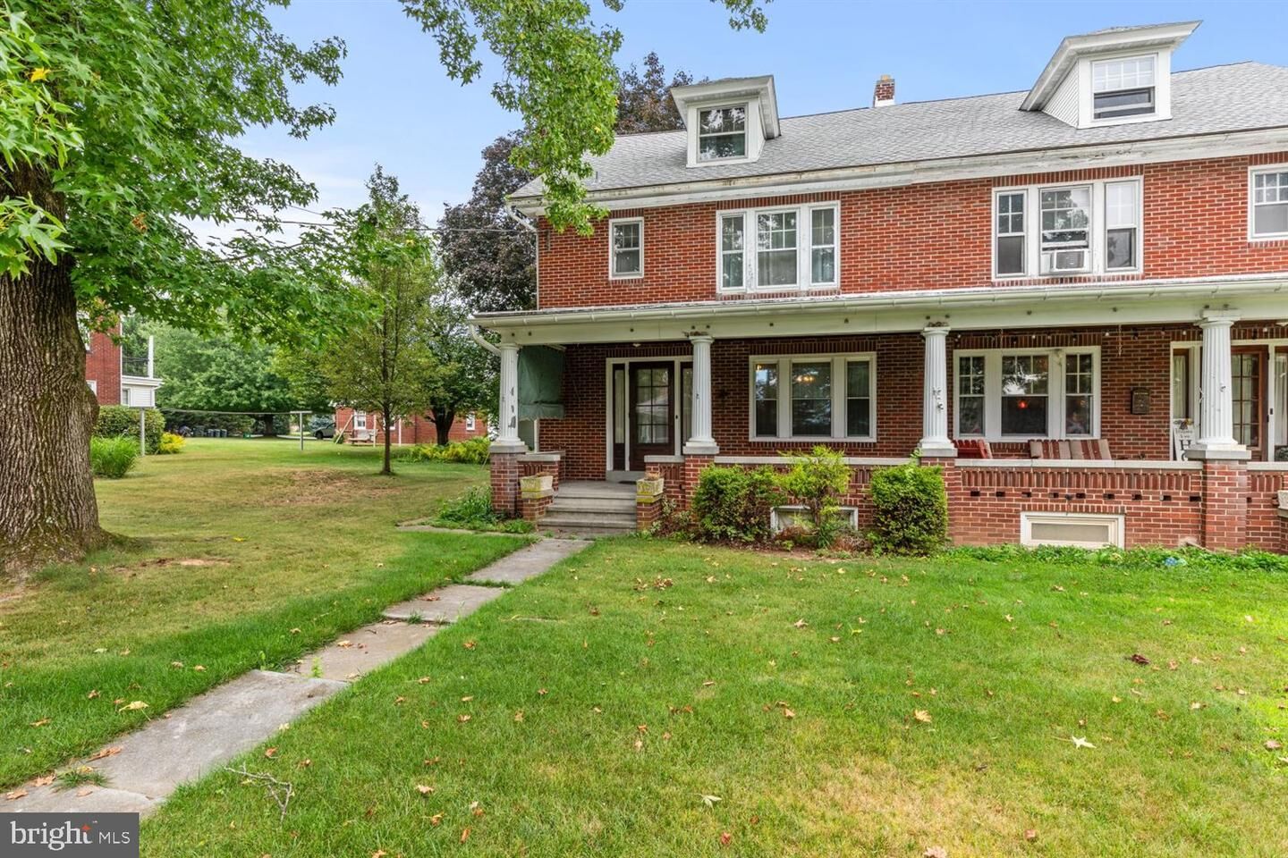 Property Photo: 524 S 4th Street PA 17517